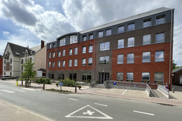 Au Bon Vieux Temps Façade Maison de repos Résidences services - Mont St Guibert