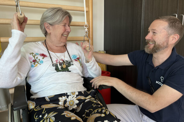 Aux 2 Parcs - Salle de kiné avec 2 personnes maison de repos - Jette