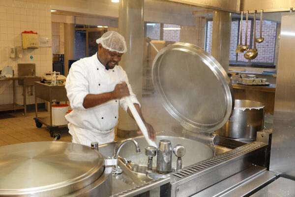 Paloke - cuisine préparation repas -maison de repos - Bruxelles