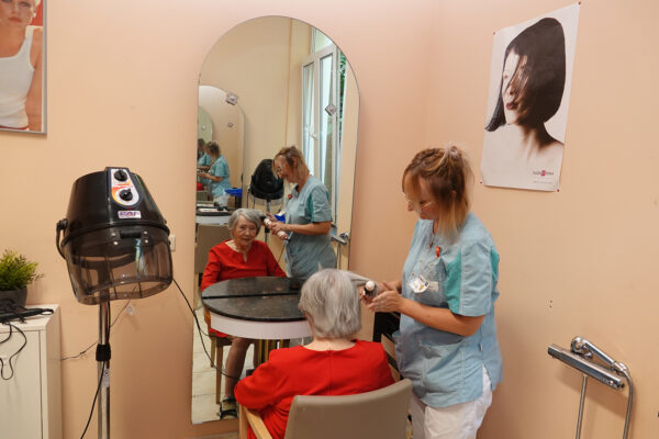 Le Chenoy - Salon de coiffure - maison de repos Ottignies