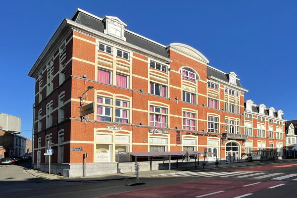 Le Progrès Façade Maison de repos - La Louvière