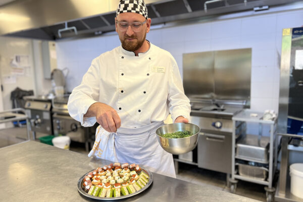 Les Charmilles- Cuisine chef coq - maison de repos - Auvelais