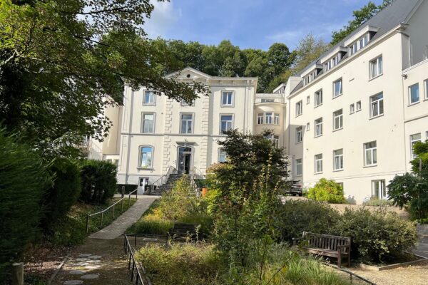 Le Chenoy - Façade maison de repos - Ottignies