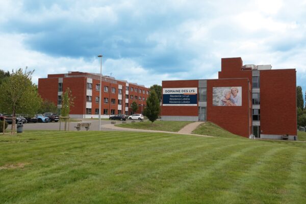 Domaine des Lys - Façade Maison de repos Résidences services Vottem
