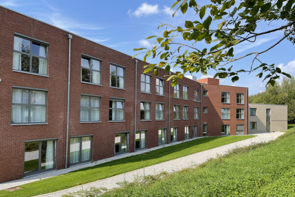 VII Voyes - Façade arrière -maison de repos - Vedrin